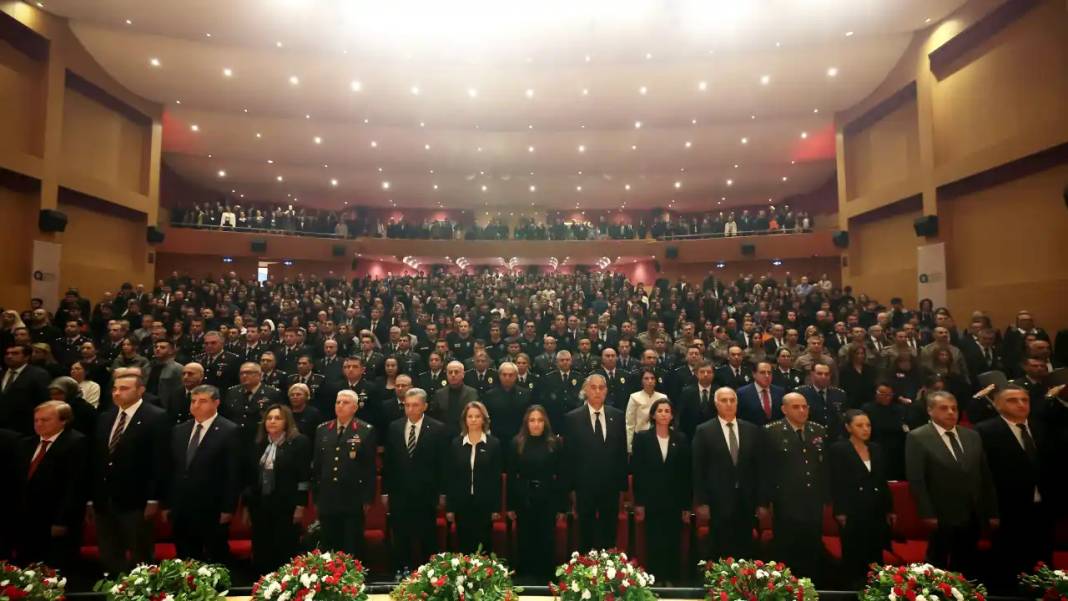 Atatürk’ün Sevdiği Şarkılarla Antalya’da Anlamlı Gece 4